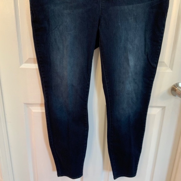 LEVI’S PULL ON SKINNY ELASTIC WAIST JEANS PLUS SIZE 22L - Picture 2 of 10